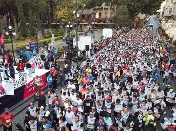 Medio maratón de Puebla: participaron más de dos mil 500 corredores