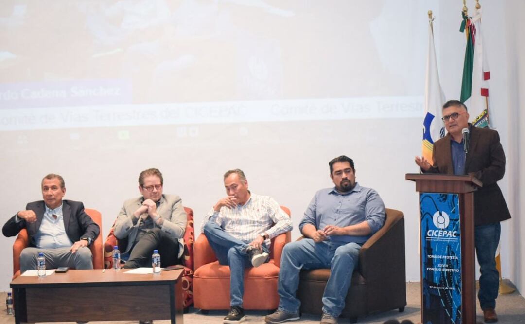 Especialistas del CICEPAC hicieron sugerencias para las rutas de evacuación del lado de Puebla. | Foto: Agencia Es Imagen para El Universal Puebla