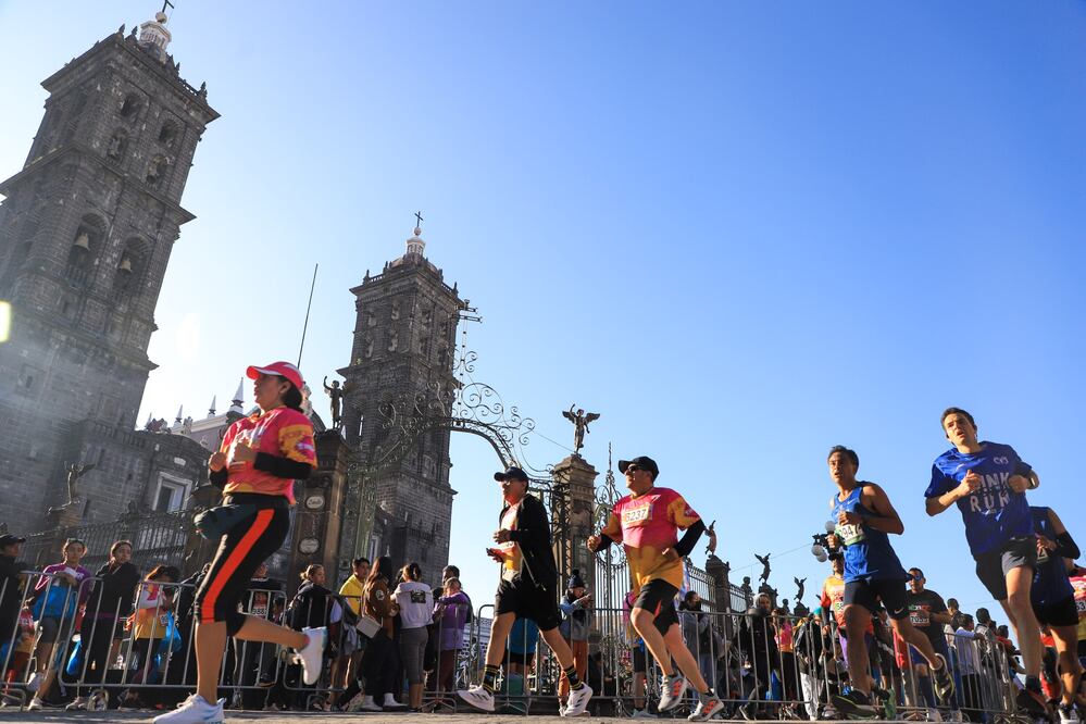 El Maratón de Puebla 2023 dio inicio a las 6:00 horas de este domingo 26 de noviembre | Agencia Es Imagen para El Universal Puebla