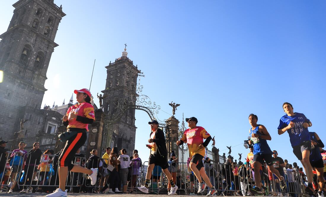 El Maratón de Puebla 2023 dio inicio a las 6:00 horas de este domingo 26 de noviembre | Agencia Es Imagen para El Universal Puebla