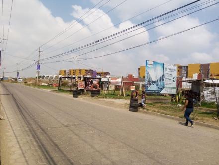 Nuevos fraccionamientos en Cuautlancingo se comen las banquetas