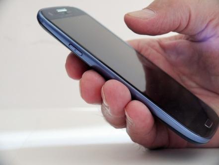 ¿Por qué no debes dejar encendido el Bluetooth de tu celular?