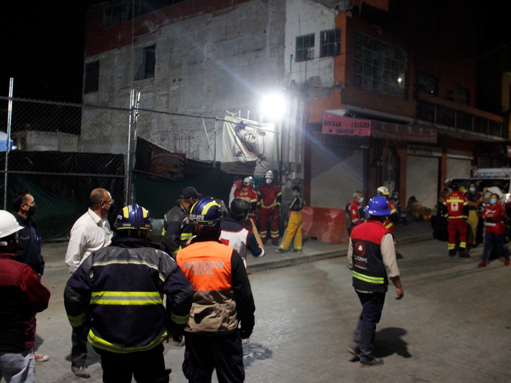 Concluye Cruz Roja rescate de cuerpos tras derrumbe en Texmelucan