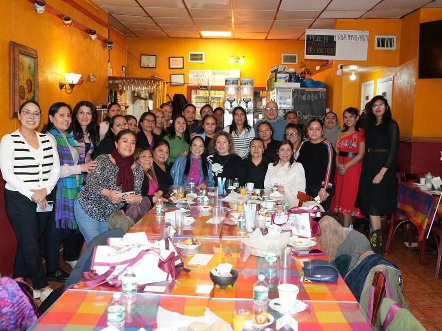 La senadora se reunió con mujeres migrantes en Nueva York | Foto: Especial