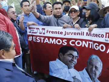 Así marcharon los políticos poblanos en la CDMX en apoyo a AMLO