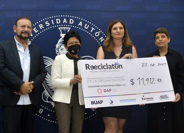 BUAP entrega cheque del reciclatón 2023