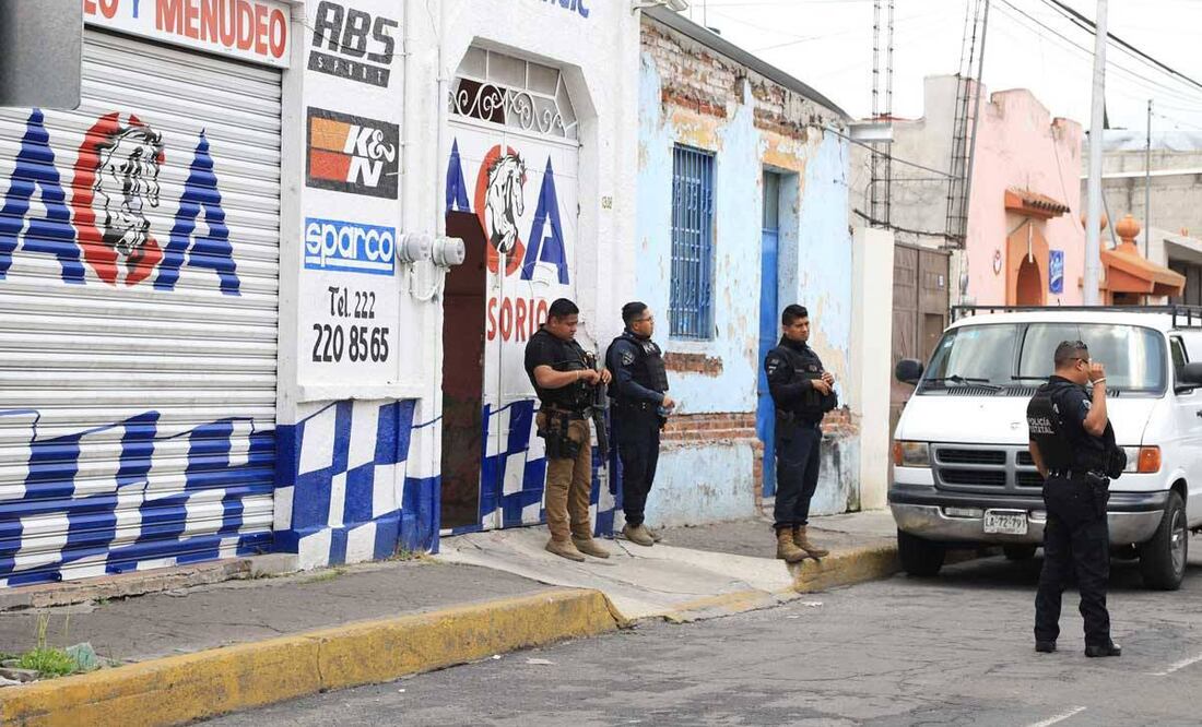 La 46 Poniente es conocida por la venta de autopartes robadas. Foto: Agencia Es Imagen para El Universal Puebla