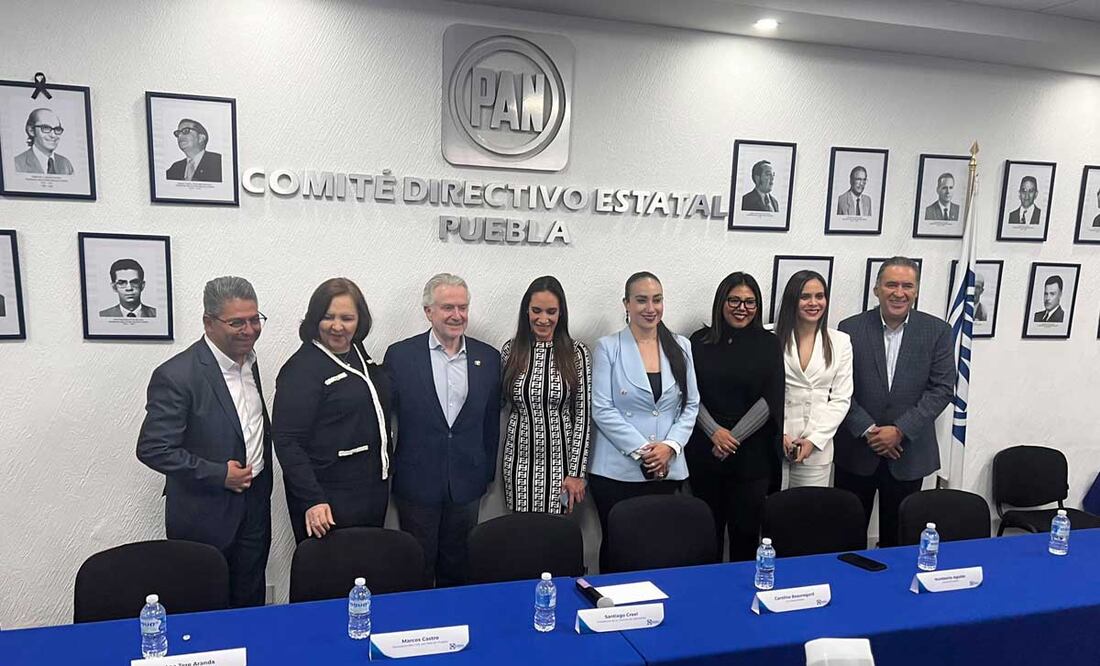 El panista Santiago Creel se reunió en Puebla con sus correligionarios para hablar sobre las elecciones del 2024 | Foto: Agencia Es Imagen para El Universal Puebla