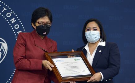 COMACE entrega reacreditación a la Licenciatura en Enfermería de la BUAP 