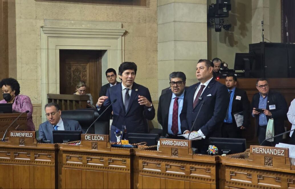 Alejandro Armenta sigue de gira en Los Ángeles |
