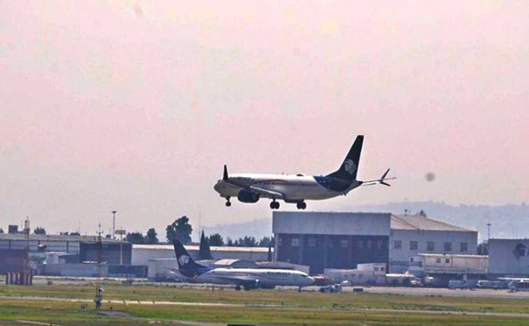 Estudiantes de La Salle regresaron a México en dos vuelos