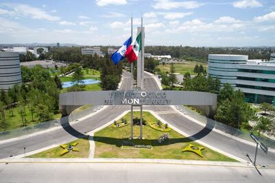 Alumna del Tec de Monterrey recibe premio de la OIT por crear plataforma educativa