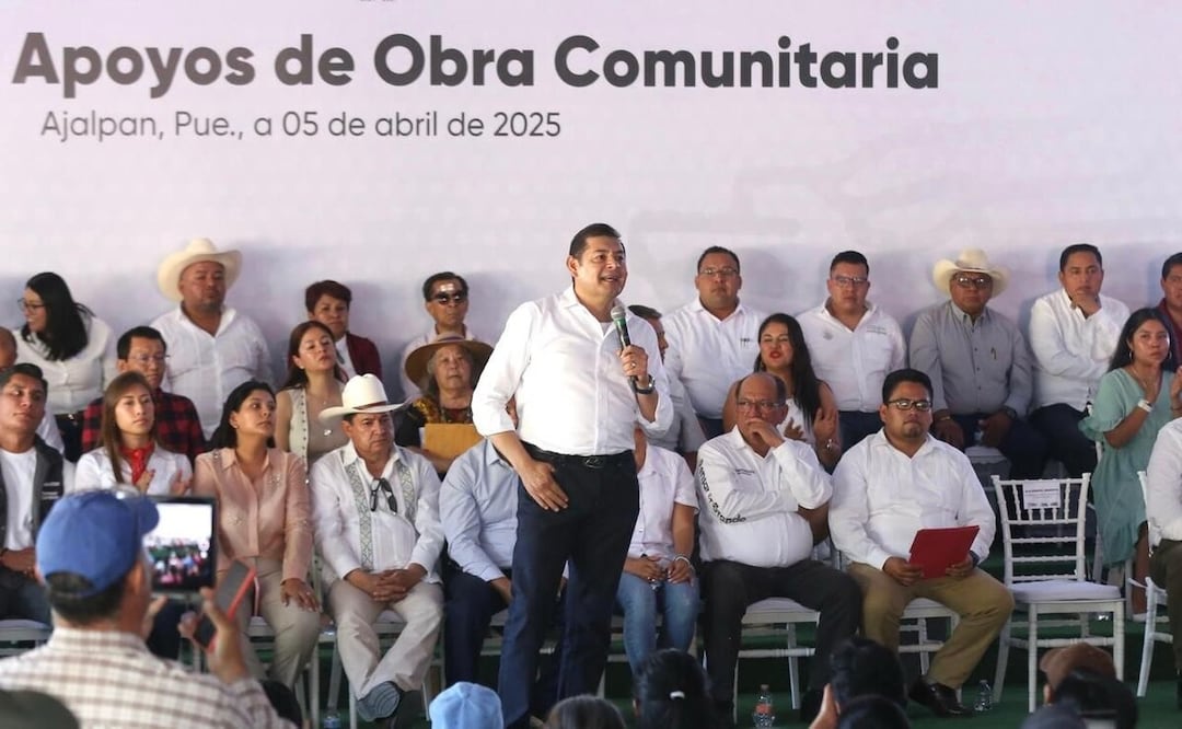 El gobernador informó que se han realizado más de mil 100 asambleas comunitarias | Foto: Gobierno del Estado de Puebla