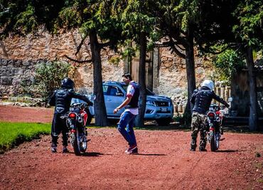 ¿Quieres aprender a conducir moto en Puebla? Esta escuela te prepara para ser un experto biker