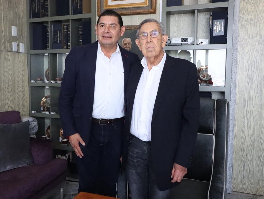 Alejandro Armenta y Cuauhtémoc Cárdenas se reunieron en la CDMX | Foto: Especial