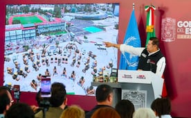 Con maquinaria, gobierno de Puebla atiende deslaves y pavimentación histórica