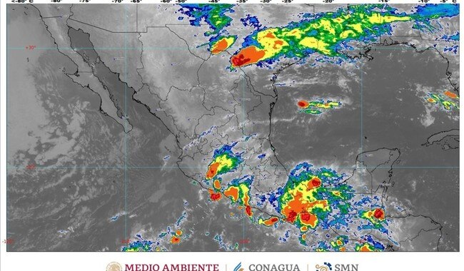 Con el inicio de octubre y el cierre del 2024, es importante estar preparado para las condiciones climáticas adversas que podrían presentarse. La prevención y la información oportuna son clave para enfrentar esta temporada.

Foto: Producción El Universal Puebla