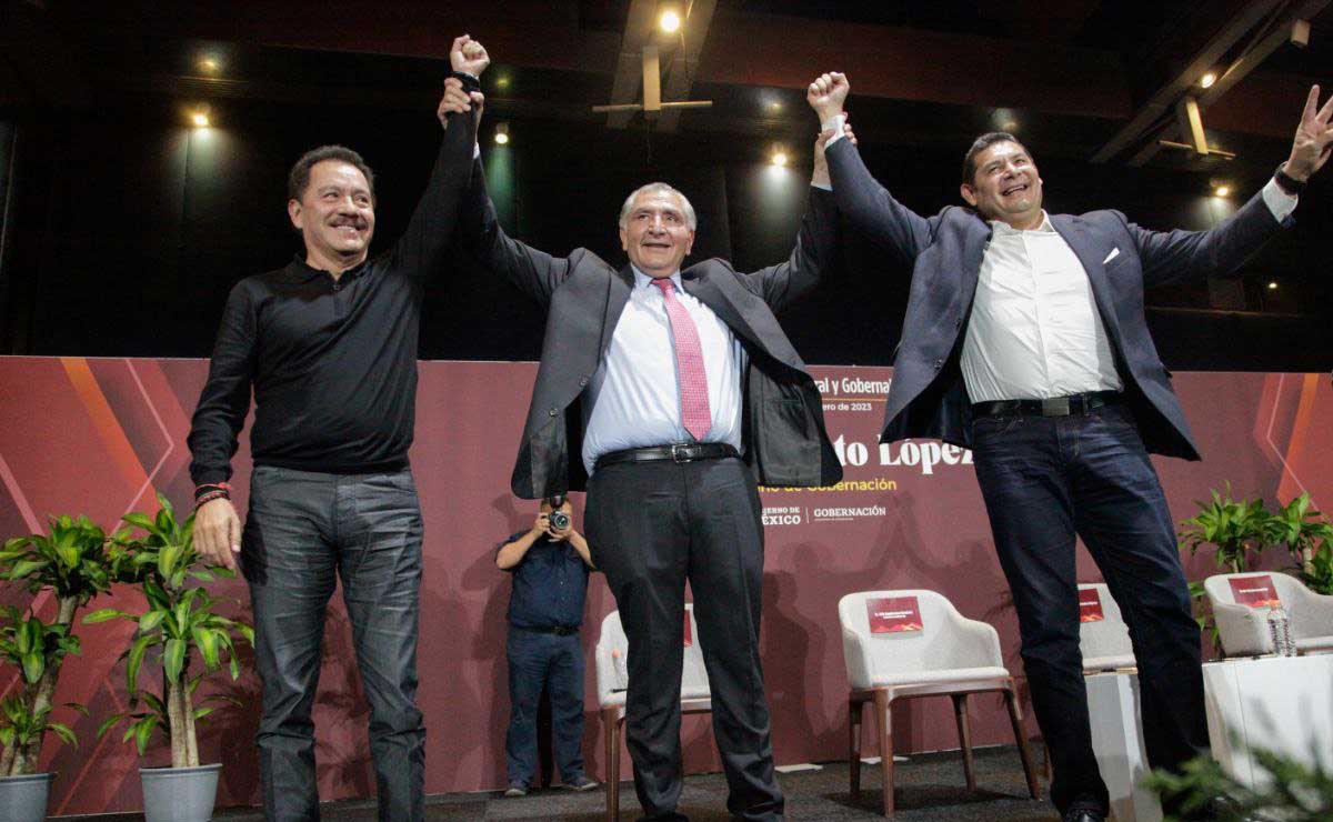Pide Adán Augusto a aspirantes a la gubernatura ver por la unidad