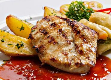 Semana Santa 2022. ¿Se puede comer pollo durante el jueves y viernes santo?