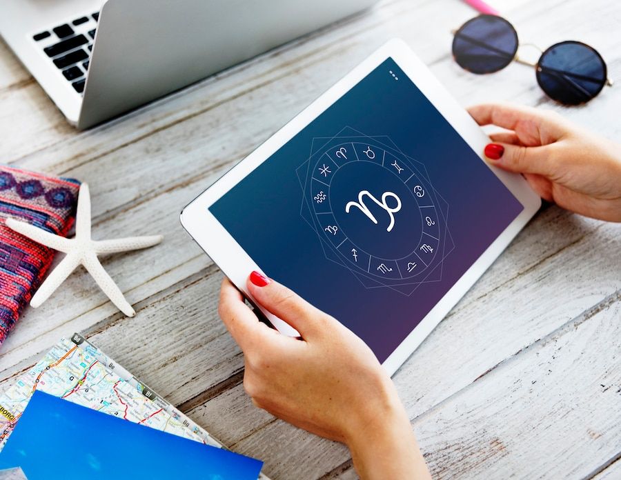 Predicciones de la inteligencia artificial para los signos del zodiaco. Fuente: Freepik.