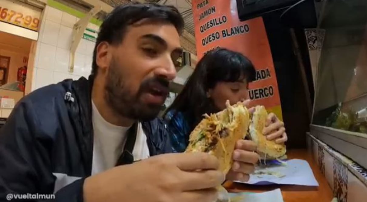 Paulita y Lele se enamoraron de las cemitas poblanas | Foto: YouTube Vueltaalmun