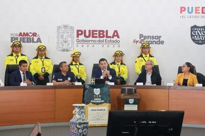 Hay mujeres capaces en mi gabinete, pero no es tiempo de destapes: Armenta