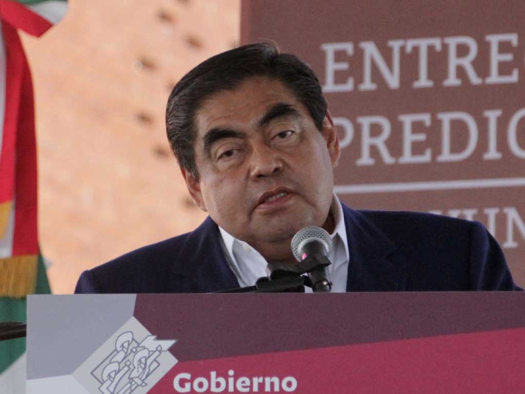 Austeridad, honradez y transparencia pide Barbosa a presidentes municipales