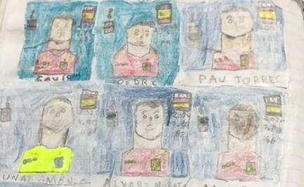 Niño diseña su propio álbum del Mundial al no poder comprar el Panini