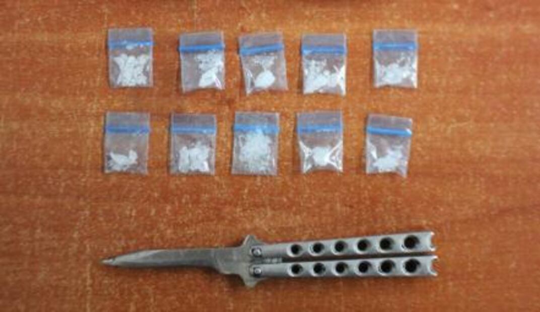 Detienen a dos extorsionadores y asaltantes de transeúntes en Villa de Reyes