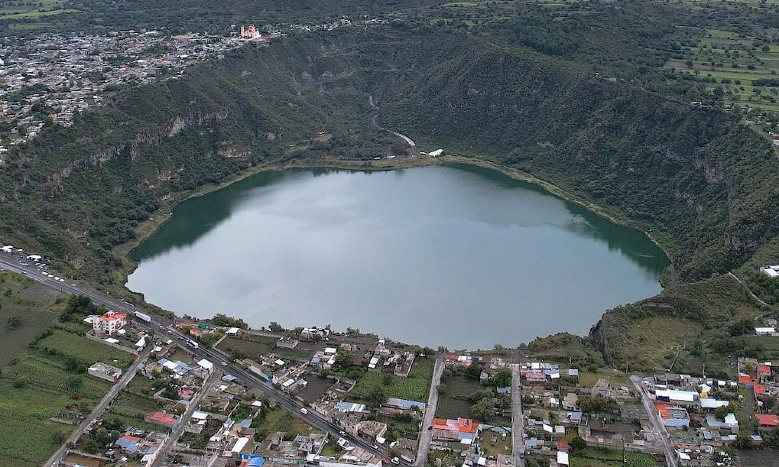 La laguna de Aljojuca es conocida como el maar de Puebla.