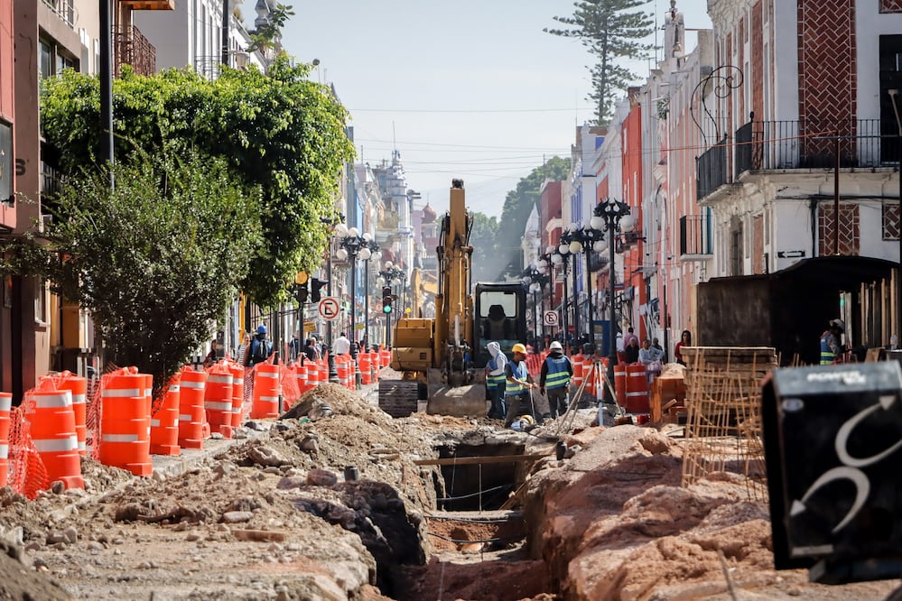 Con las obras en el Centro Histórico de Puebla se han descubierto vestigios de lo que había antes | Agencia Es Imagen para El Universal Puebla