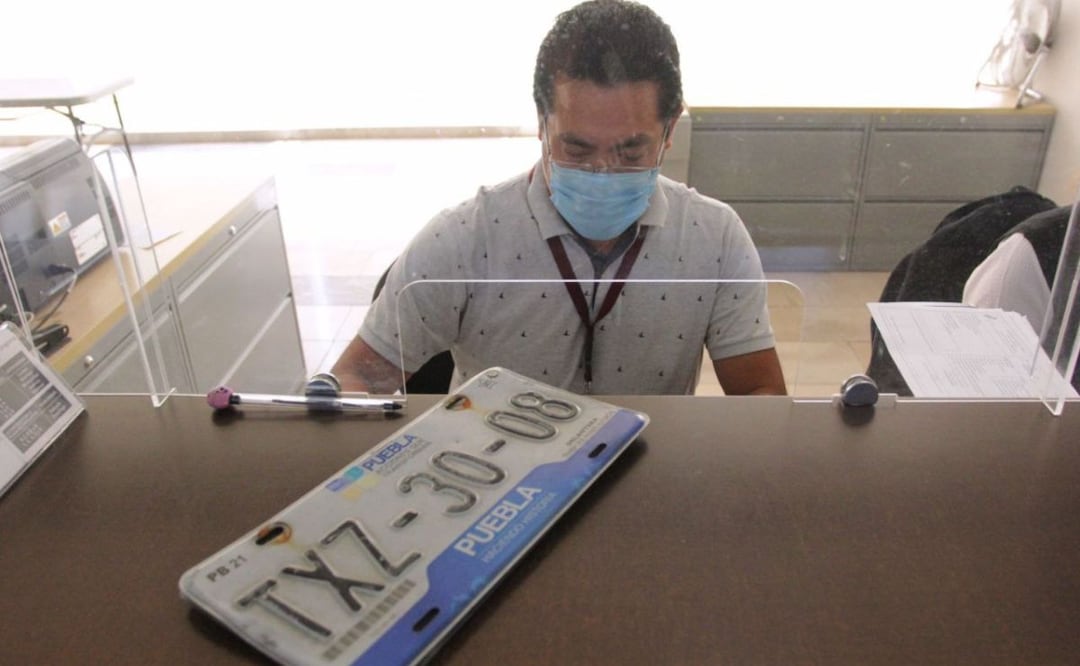 El canje de placas es obligatorio para 2024 | Foto: Agencia Es Imagen para El Universal Puebla