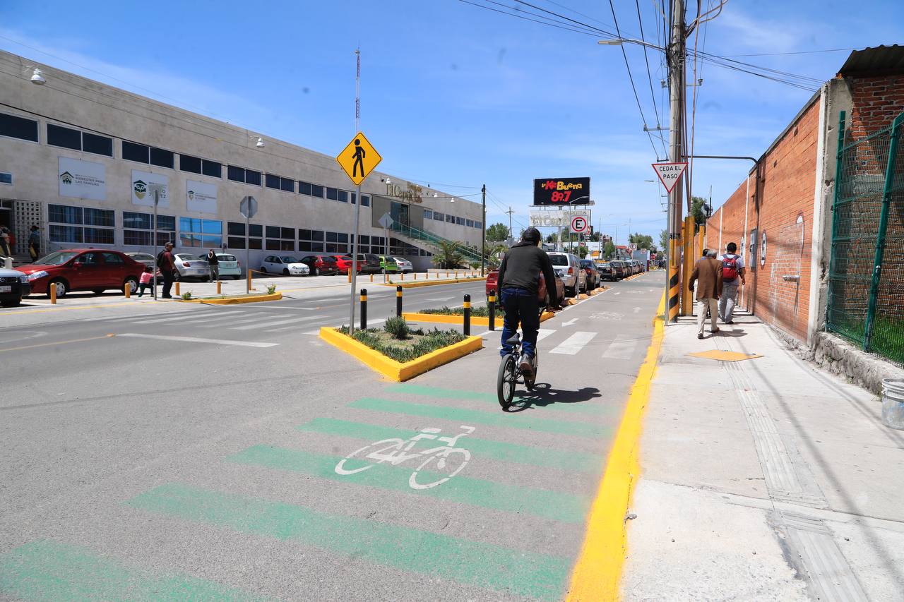 Rehabilitan acceso a la junta auxiliar de San Felipe Hueyotlipan