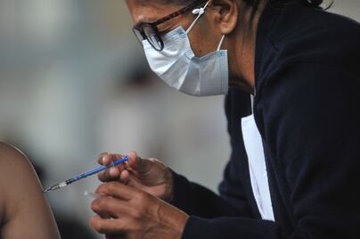 Puebla acataría amparos para vacunar a menores contra Covid: Secretaría de Salud