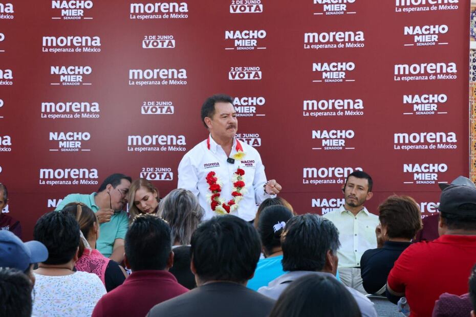 Ignacio Mier estuvo con pobladores de Ajalpan | Especiales