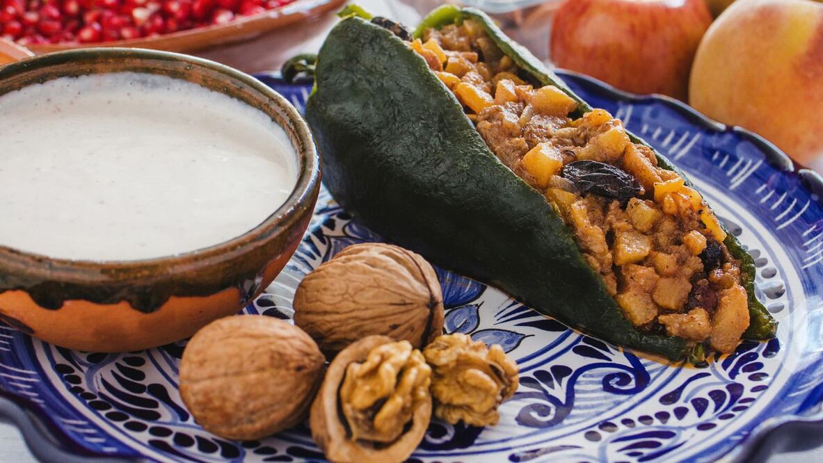 Chiles en nogada. ¿Cómo elegir un auténtico chile poblano y no fracasar en el intento?