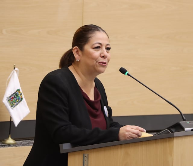 Aprueba Congreso licencia por tiempo indefinido de legisladora Laura Artemisa