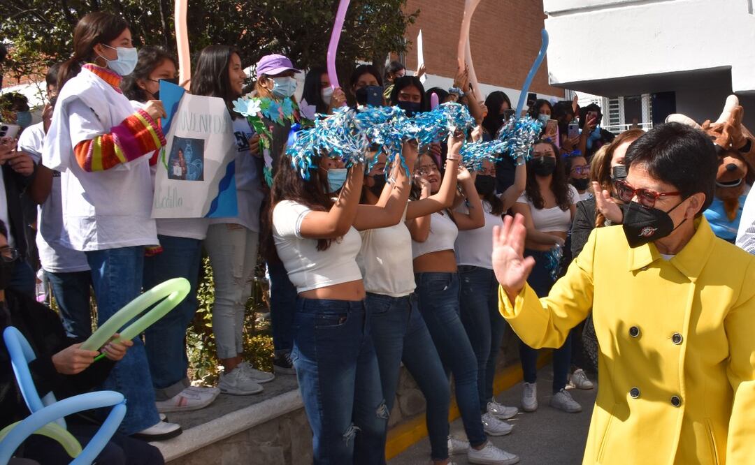 Alumnos dieron la bienvenida a la rectora de la BUAP | Foto: BUAP