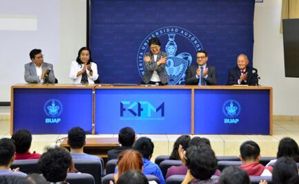 Lilia Cedillo participó en el XI Encuentro de Ciencias Luis Rivera Terrazas