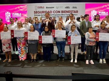 Participan diputados de la LXII Legislatura en la Entrega de Apoyos del Programa Obra Comunitaria
