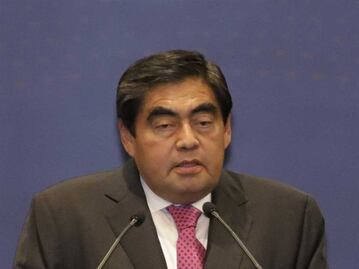 Pide Barbosa no hacer grilla en Morena por Derecho de Alumbrado Público