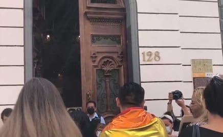 Protestan en Congreso para exigir cambios en actas de menores trans