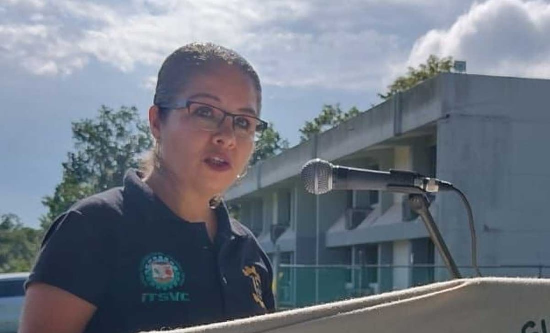 La comunidad estudiantil del Instituto Tecnológico Superior de Venustiano Carranza señalaron a Gladys Valderrábano de violar el principio de educación laica | Foto: Facebook Gladys Valderrábano