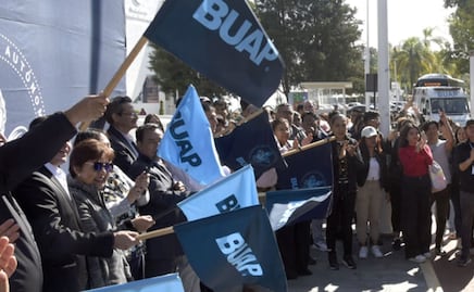 Rectora de la BUAP dio banderazo de salida a 20 toneladas de víveres para damnificados de Guerrero