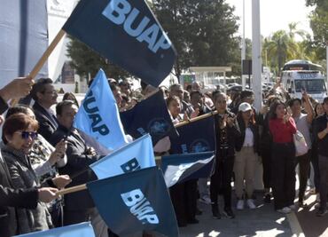 Rectora de la BUAP dio banderazo de salida a 20 toneladas de víveres para damnificados de Guerrero