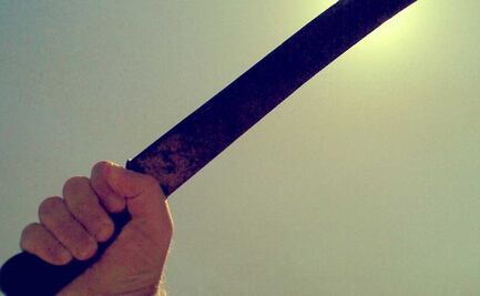 Vinculan a proceso a hombre por machetear a perro en Puebla