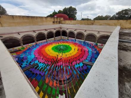 Mira cómo luce el Convento de San Gabriel adornado con papel picado