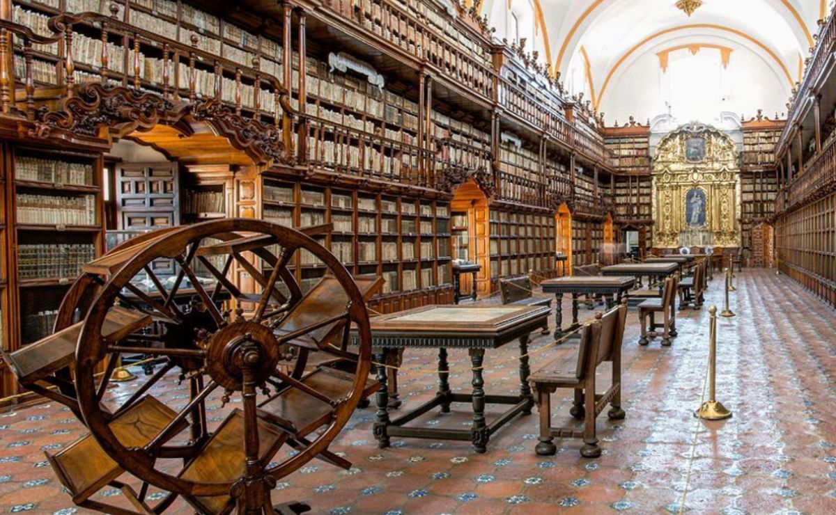 Biblioteca Palafoxiana: 5 razones para querer visitarla ahora mismo