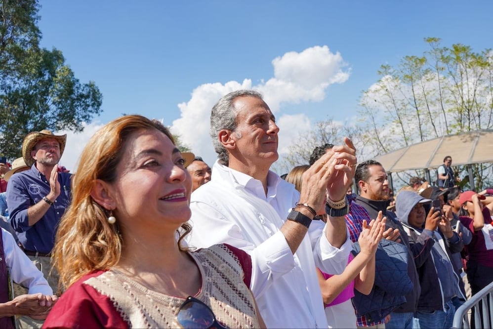 Pepe Chedraui estuvo presente en el evento de Claudia Sheinbaum en Atlixco | Foto: Especial