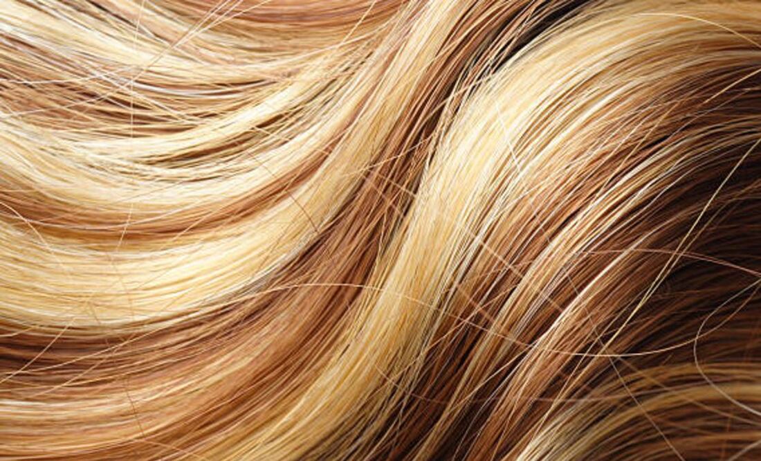 Existen opciones naturales que son excelentes tanto para el cuidado del cabello como para el aclarar el cabello de forma natural.
Foto: Producción El Universal